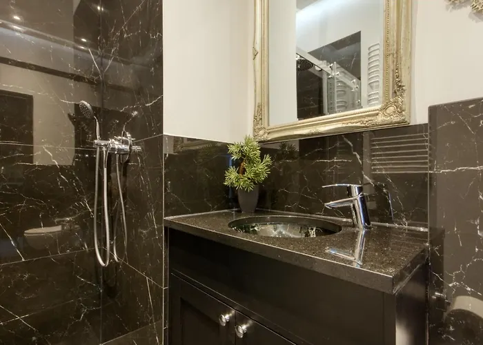 Prymasa Tysiaclecia 83a By Homeprime * Warszawa